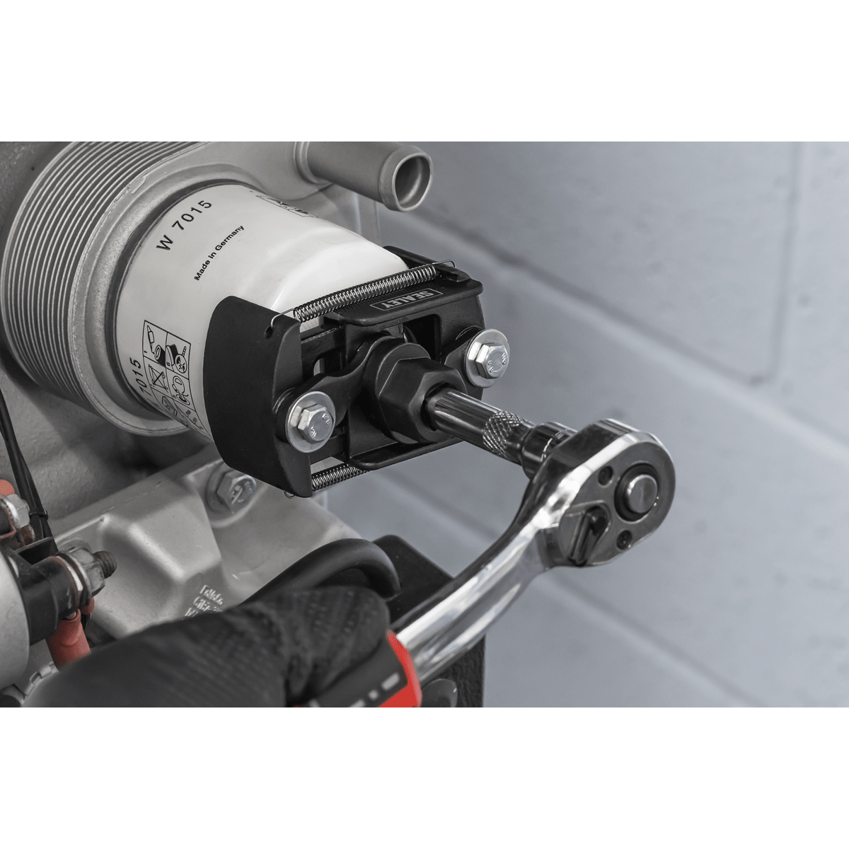 Sealey VS6080 Adjustable Oil Filter Wrench 3/8"Sq Drive 60-80mm Capacity - VS6080 - Sealey Tools UK - Trade Counter Direct