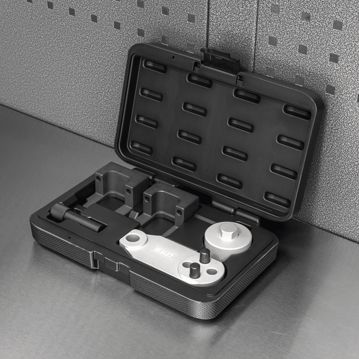 Sealey VSE4820 Timing Tool for Mercedes 1.6D/2.0D - Chain Drive - VSE4820 - Sealey Tools UK - Trade Counter Direct