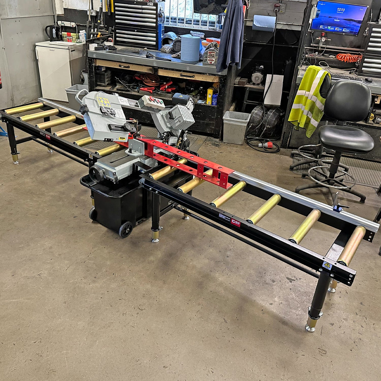 SIP Adjustable Roller Stand Table 1500mm x 400mm 400kg - SIP-01395 - SIP Tools UK - Trade Counter Direct