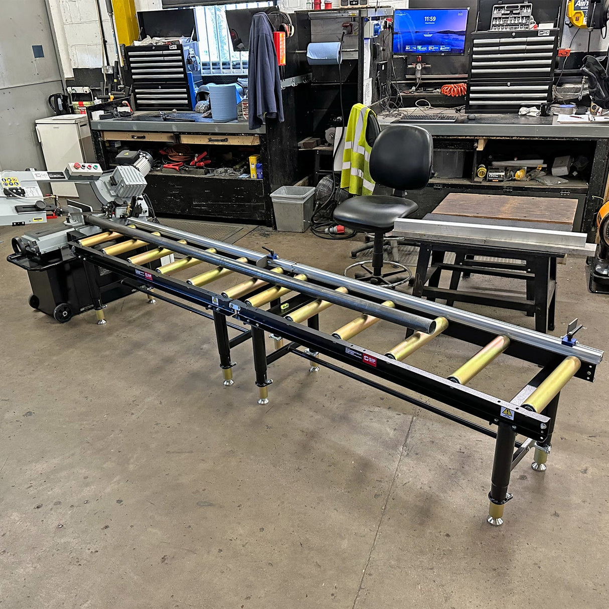 SIP Adjustable Roller Stand Table 1500mm x 400mm 400kg - SIP-01395 - SIP Tools UK - Trade Counter Direct