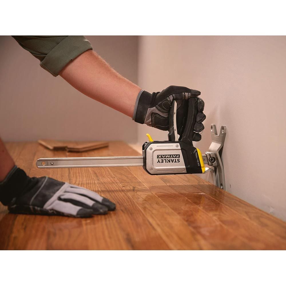 Stanley 1 - 83 - 550 Fatmax 150kg Tradelift - With push down lever - STA183550 - Stanley FatMax - Trade Counter Direct