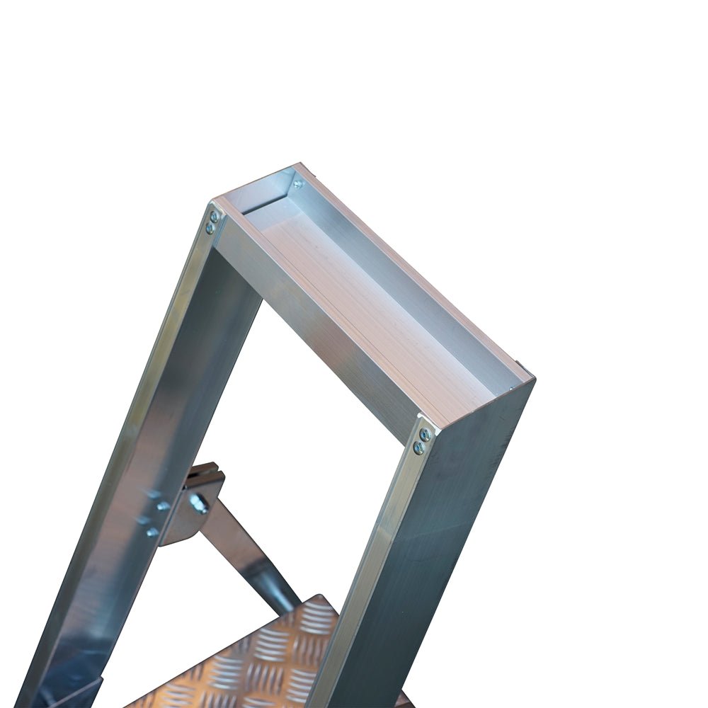 TB Davies 1202 - 024 4 Tread Professional Platform Step Ladder - 1202-024 - TB Davies - Trade Counter Direct