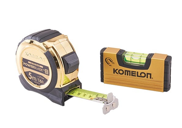 Komelon - 5m (16ft) Gold PowerBlade II Tape with Gold Mini Level - XMS23TAPELEV