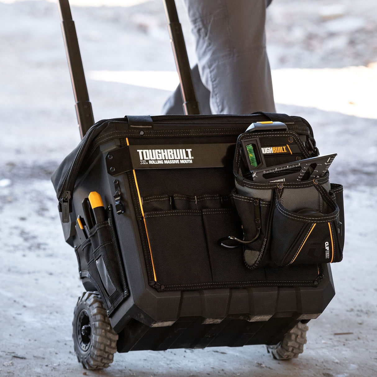 Toughbuilt 450Mm 18In Xl Rolling Hard Body Massive Mouth Bag - TB-CT-61-18