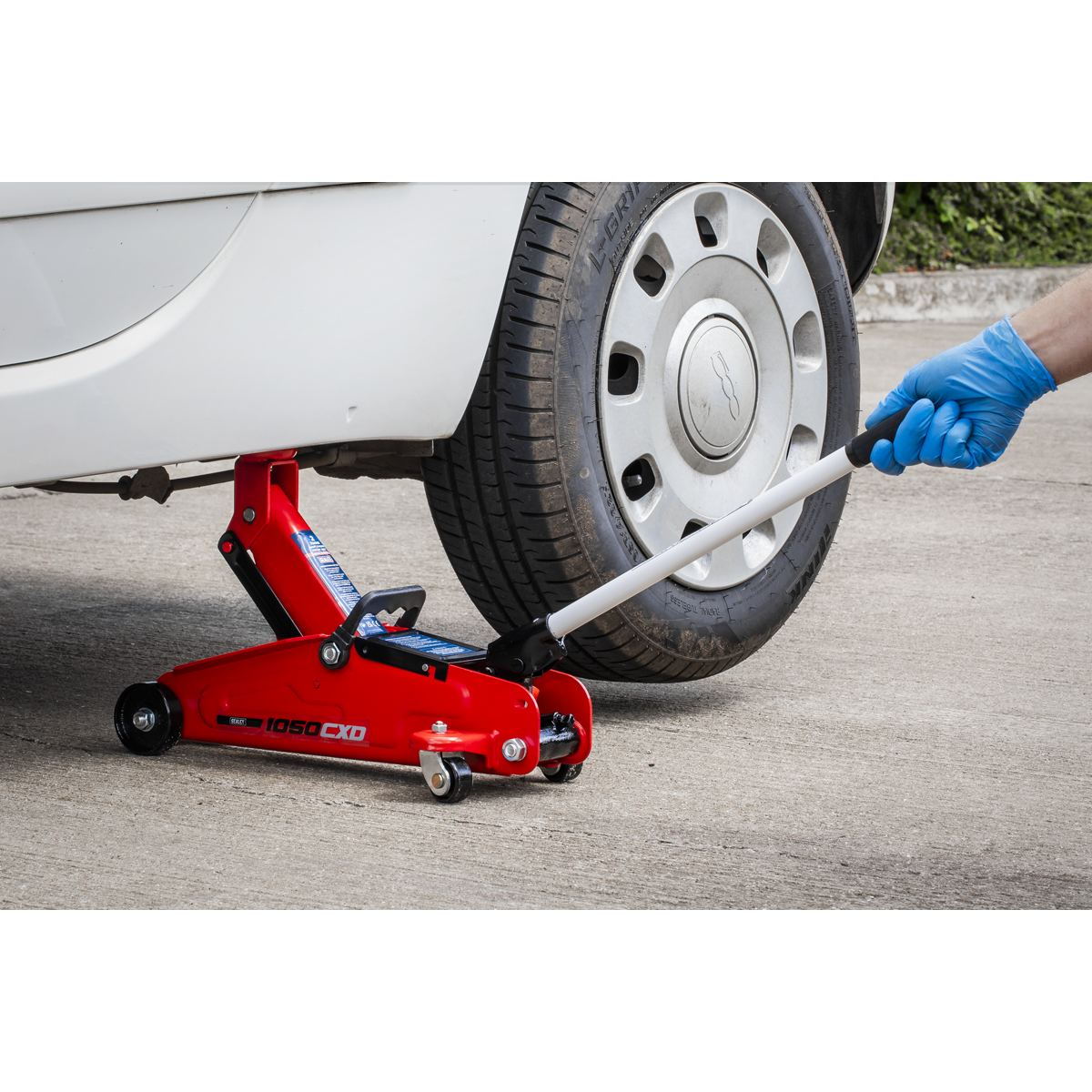 Sealey 1050CXD Short Chassis Trolley Jack with Storage Case 2 Tonne - additional view 5