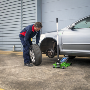 Sealey 2001LEHVCOMBO Trolley Jack & Cordless Impact Wrench Combo - Green - additional view 8