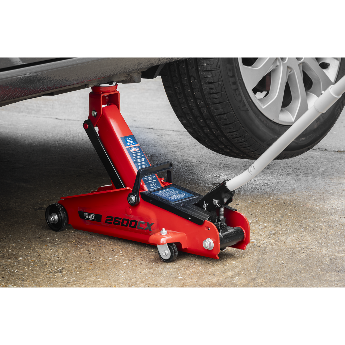 Sealey 2500CX Heavy-Duty Trolley Jack 2.5 Tonne - additional view 3