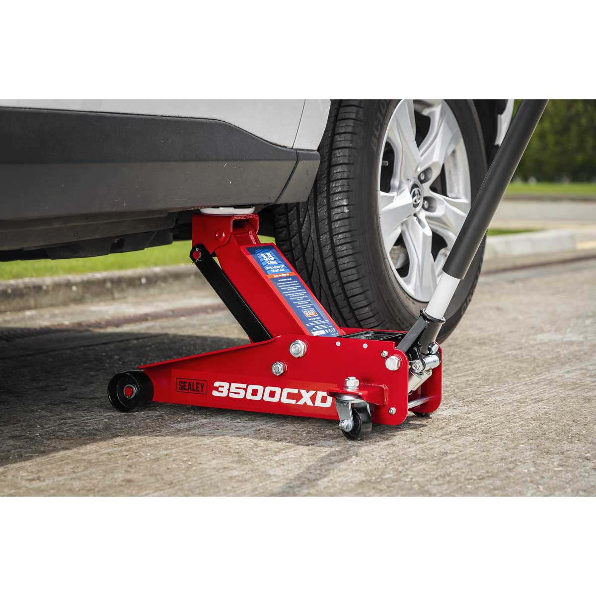 Sealey 3500CXD Trolley Jack with Super Rocket Lift 3.5 Tonne - additional view 14