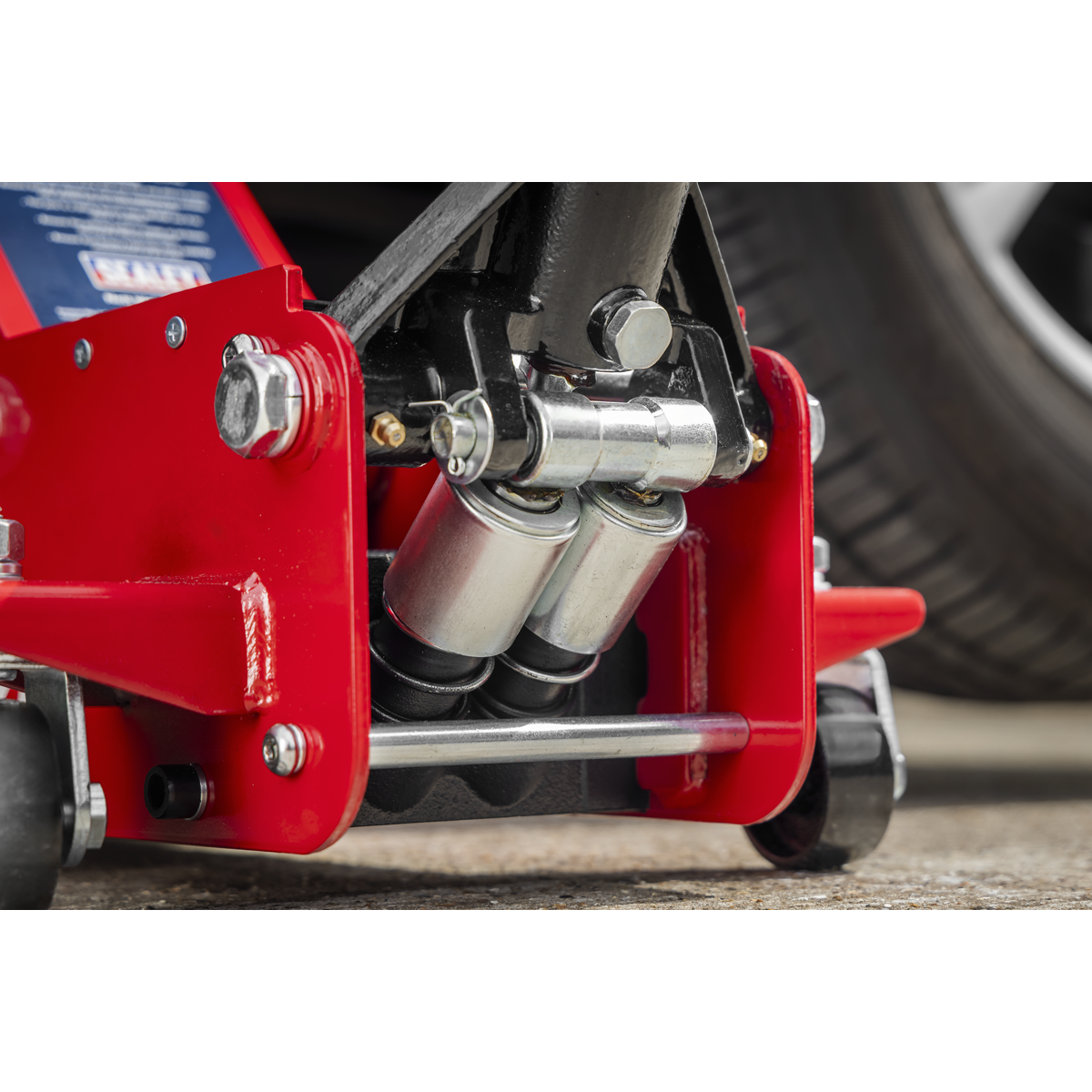 Sealey 3500CXD Trolley Jack with Super Rocket Lift 3.5 Tonne - additional view 12