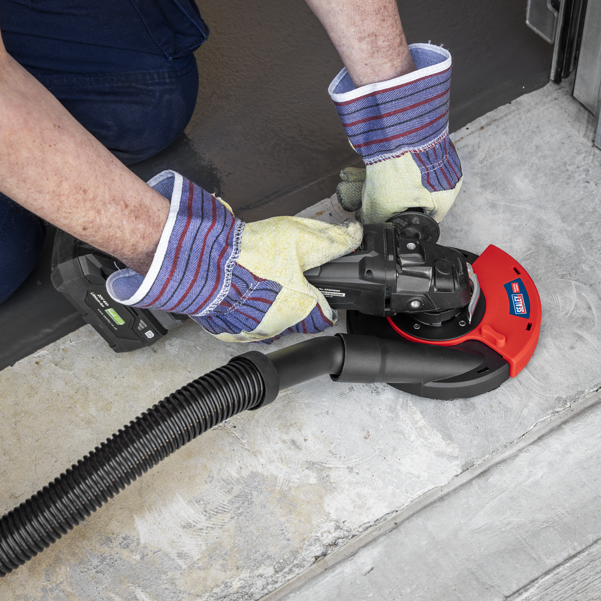 Sealey AGDS01 Adjustable Angle Grinder Dust Shroud - additional view 5