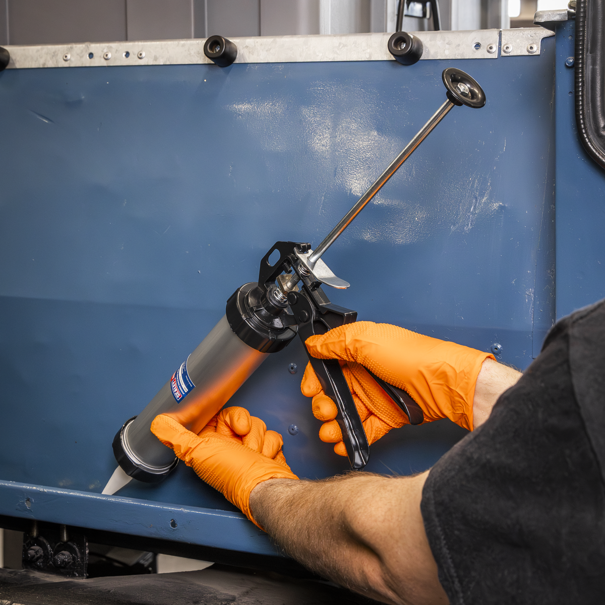 Sealey AK3801 Caulking Gun 230mm - additional view 5