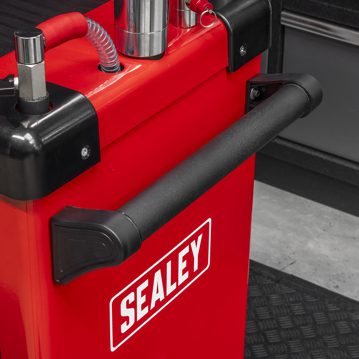 Sealey AK470DX Mobile Multifunction Oil Station with 61pc Tool Set - additional view 17