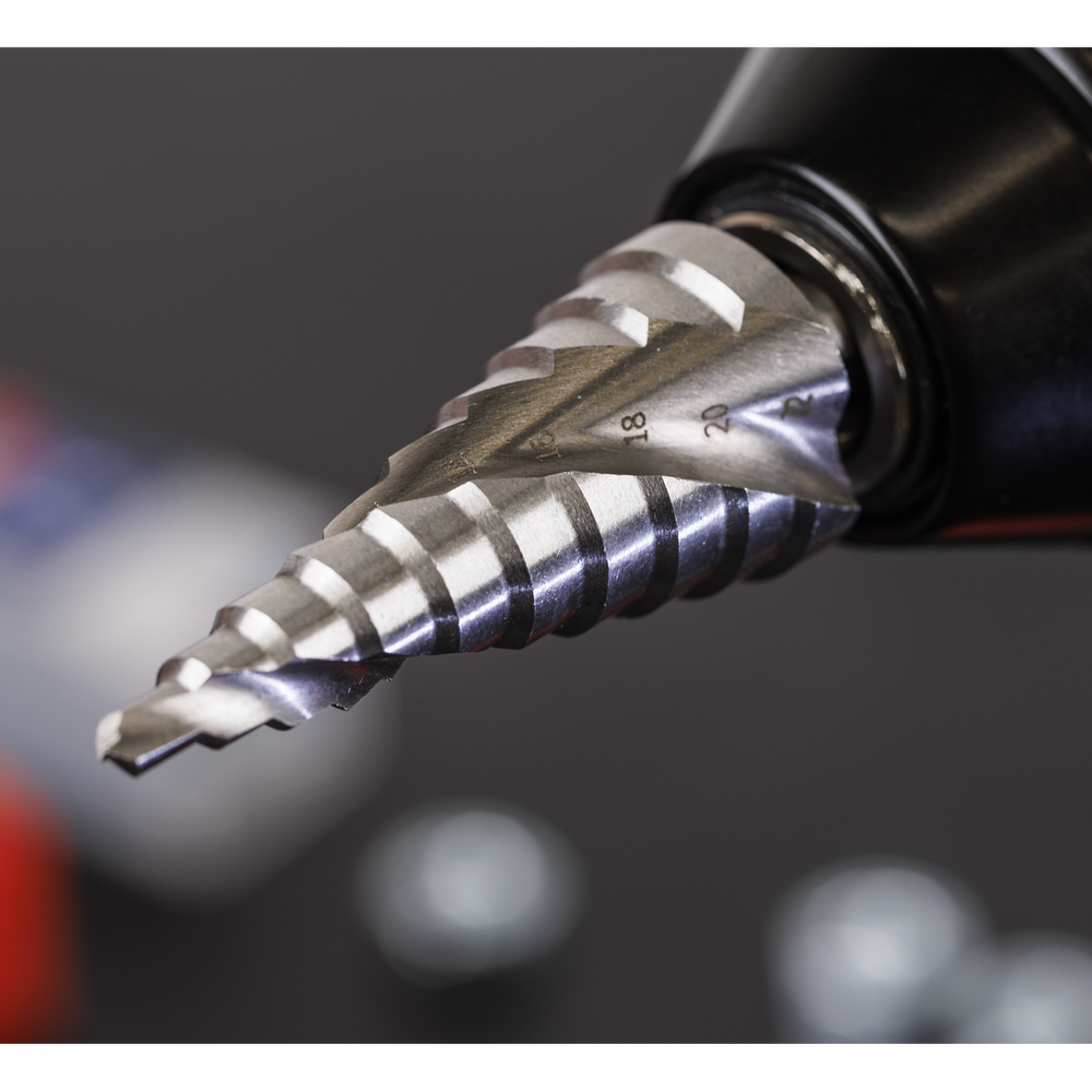 Sealey AK4747 Spiral Flute HSS 4341 Step Drill Bit 4-22mm - additional view 3