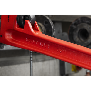 Sealey AK5113 Premier Cast Steel Pipe Wrench European Pattern 915mm - additional view 5