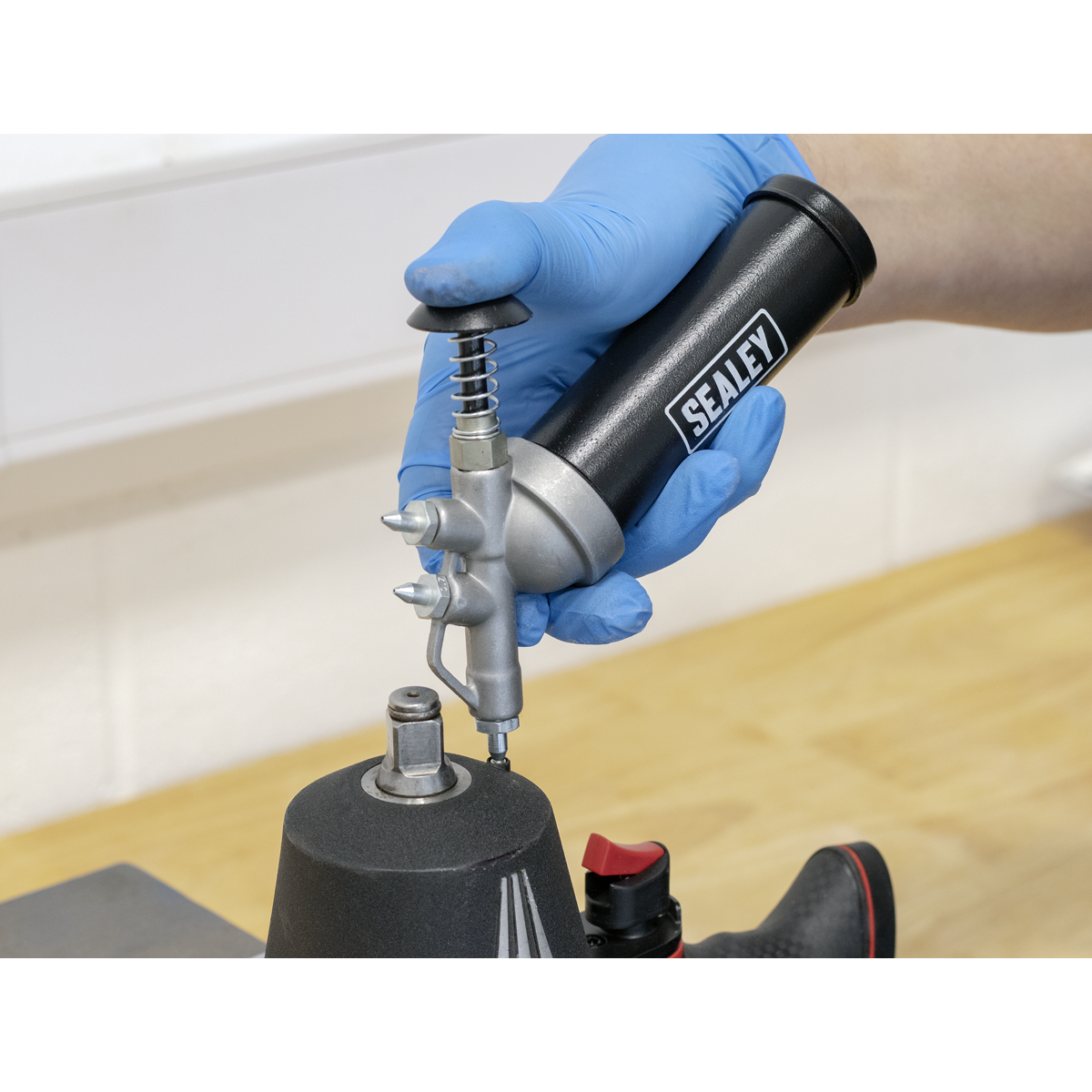 Sealey AK55 Push Type Mini Grease Gun - additional view 9