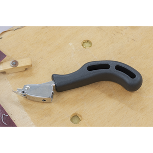 Sealey AK707 Premier Heavy-Duty Staple Remover - additional view 2