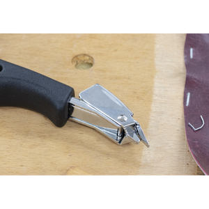 Sealey AK707 Premier Heavy-Duty Staple Remover - additional view 3