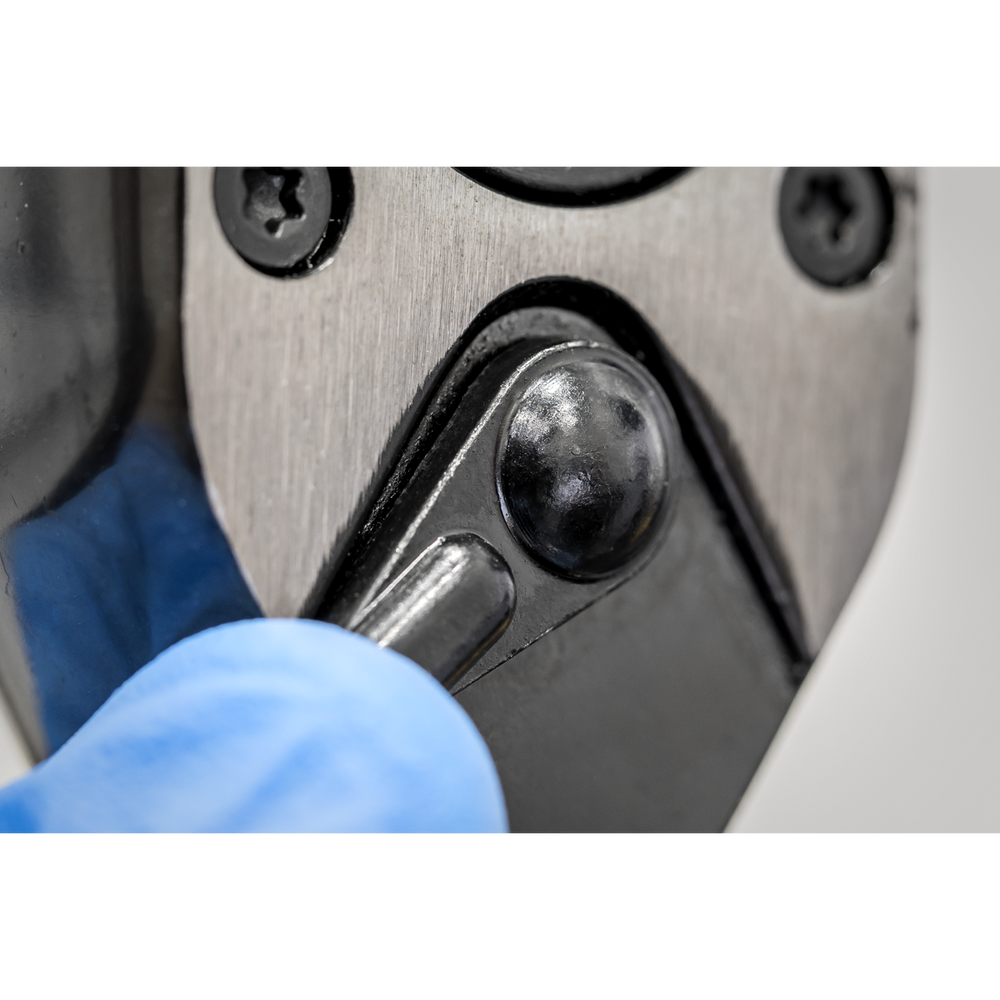 Sealey AK7999 Premier Black Ratchet Wrench 1/2"Sq Drive - additional view 4