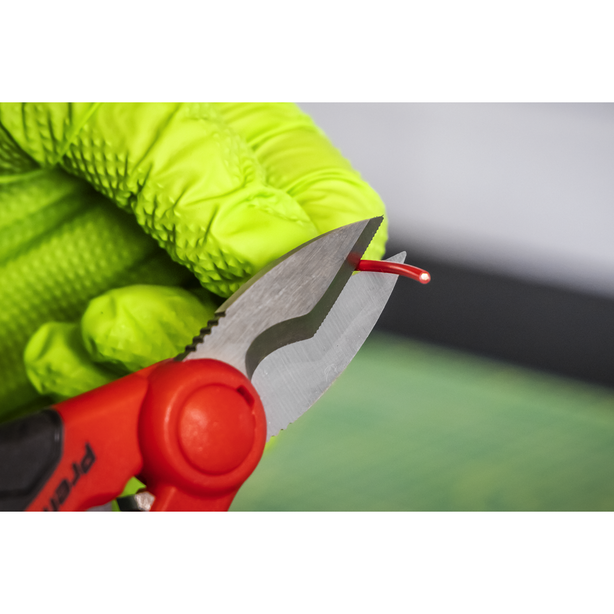 Sealey AK8528 Premier Heavy-Duty Electrician's Shears 160mm - additional view 16