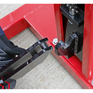 Sealey AVR1500FP Air/Hydraulic Vehicle Lift with Foot Pedal 1.5 Tonne - additional view 14