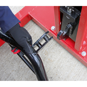 Sealey AVR1500FP Air/Hydraulic Vehicle Lift with Foot Pedal 1.5 Tonne - additional view 5