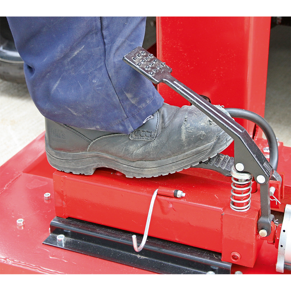 Sealey AVR1500FP Air/Hydraulic Vehicle Lift with Foot Pedal 1.5 Tonne - additional view 12