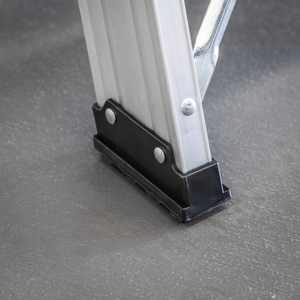 Sealey AXL6 Industrial Step Ladder 6-Tread Aluminium - EN 131 - additional view 6