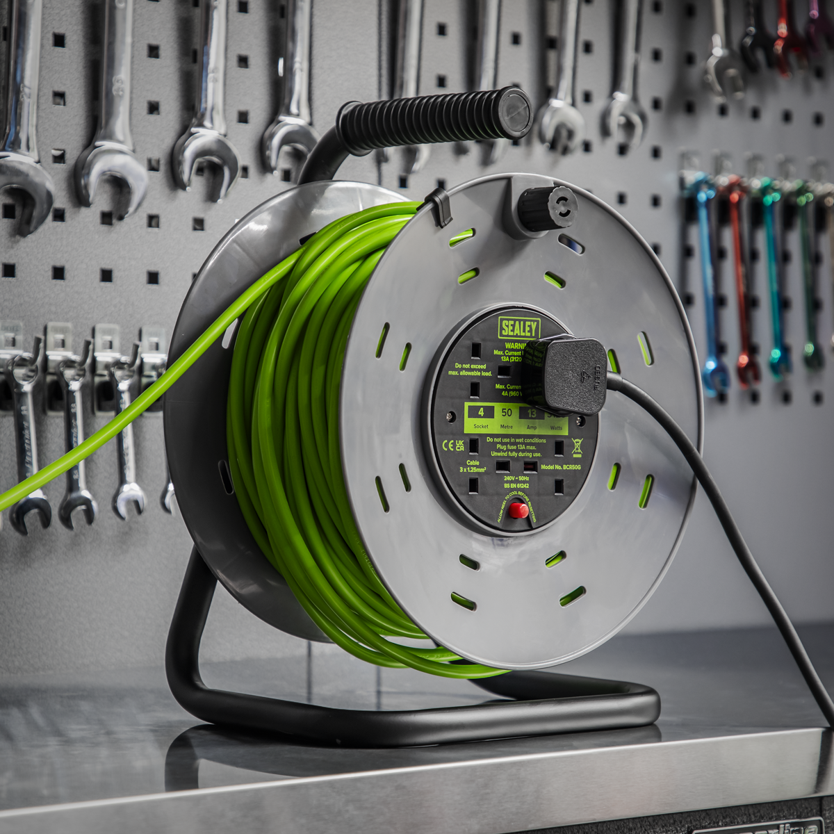 Sealey BCR50G 50m Cable Reel with Thermal Trip 4 x 230V - Hi-Vis Green - additional view 3
