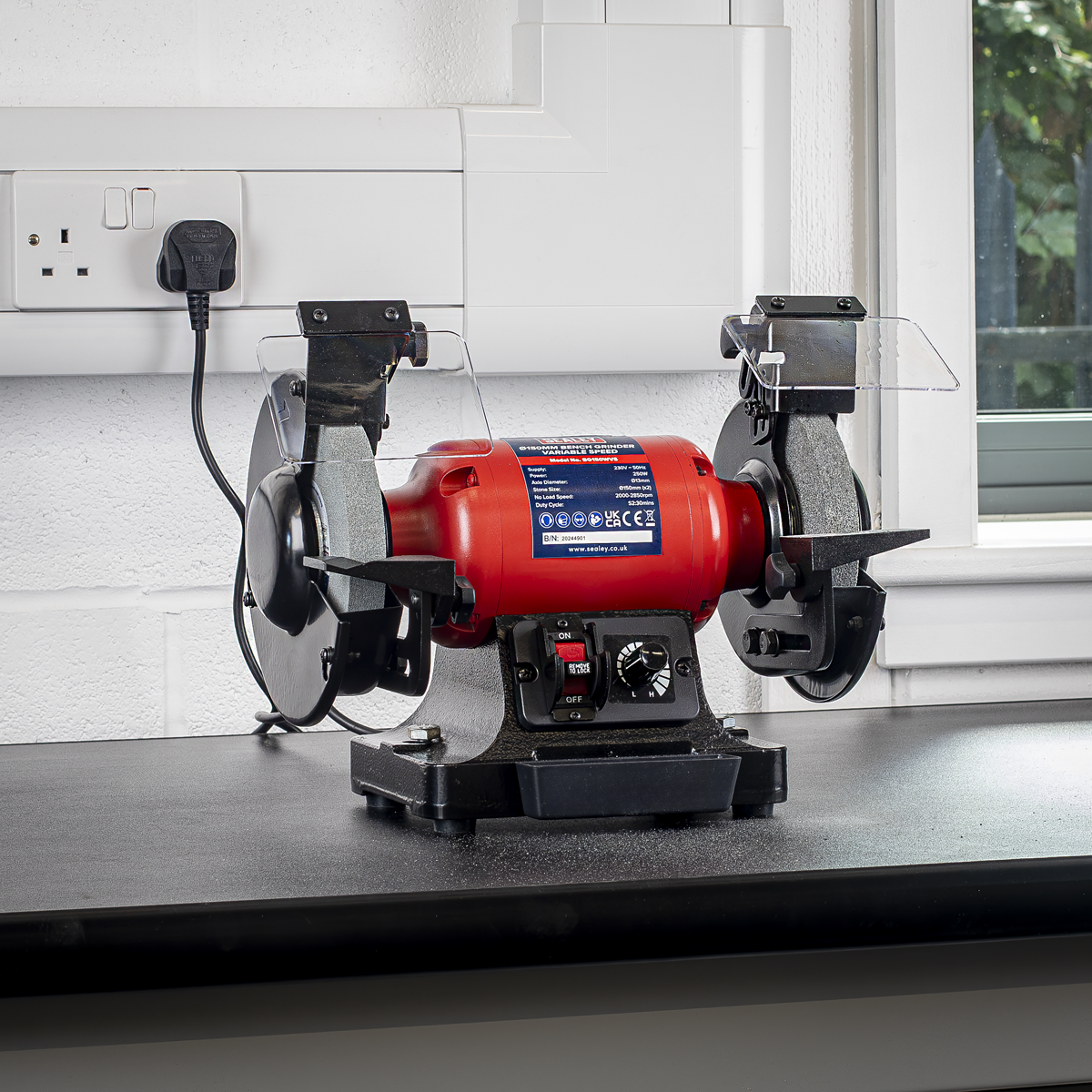 Sealey BG150WVS 150mm Bench Grinder with Variable Speed 250W/230V - additional view 5