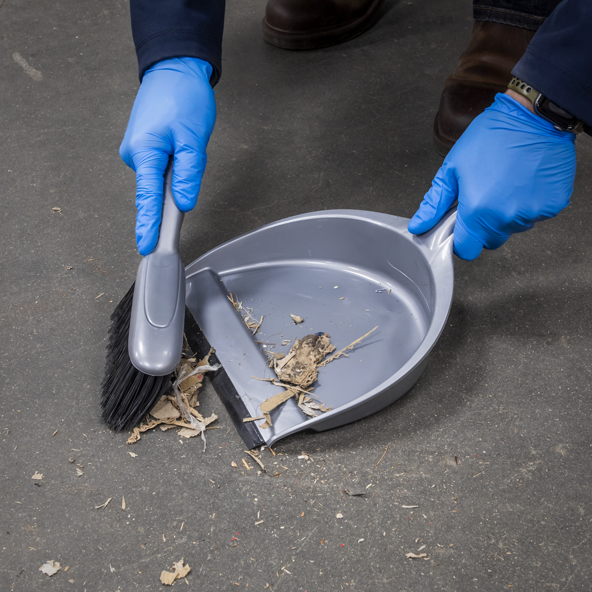 Sealey BM04 Composite Dustpan & Brush Set - additional view 4