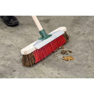 Sealey BM16SC Heavy-Duty Stiff/Hard Bristle Broom with Scraper 16"(405mm) - additional view 7