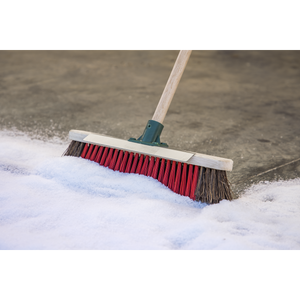 Sealey BM16SC Heavy-Duty Stiff/Hard Bristle Broom with Scraper 16"(405mm) - additional view 4