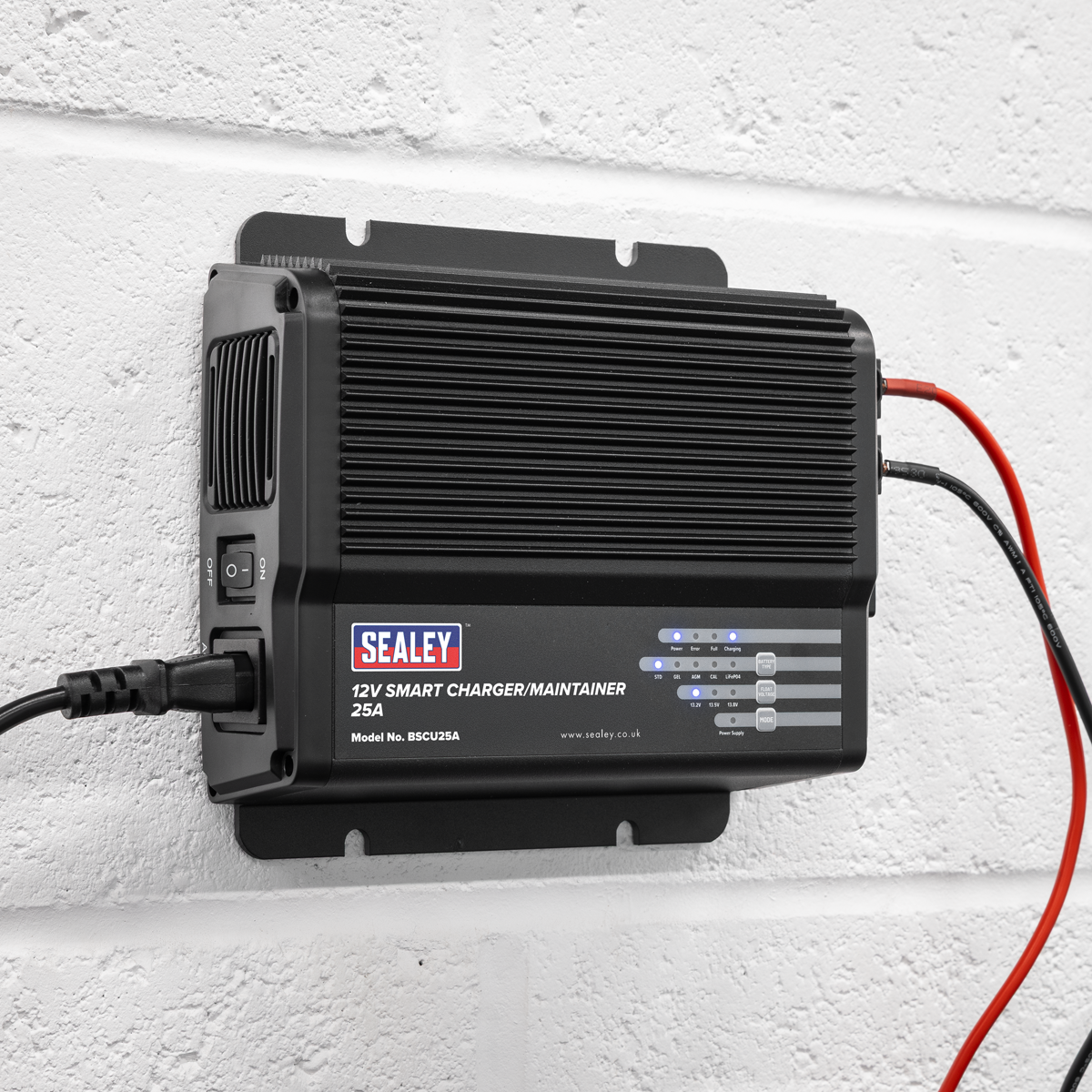Sealey BSCU25A 12V Smart Charger/Maintainer 25A - additional view 2