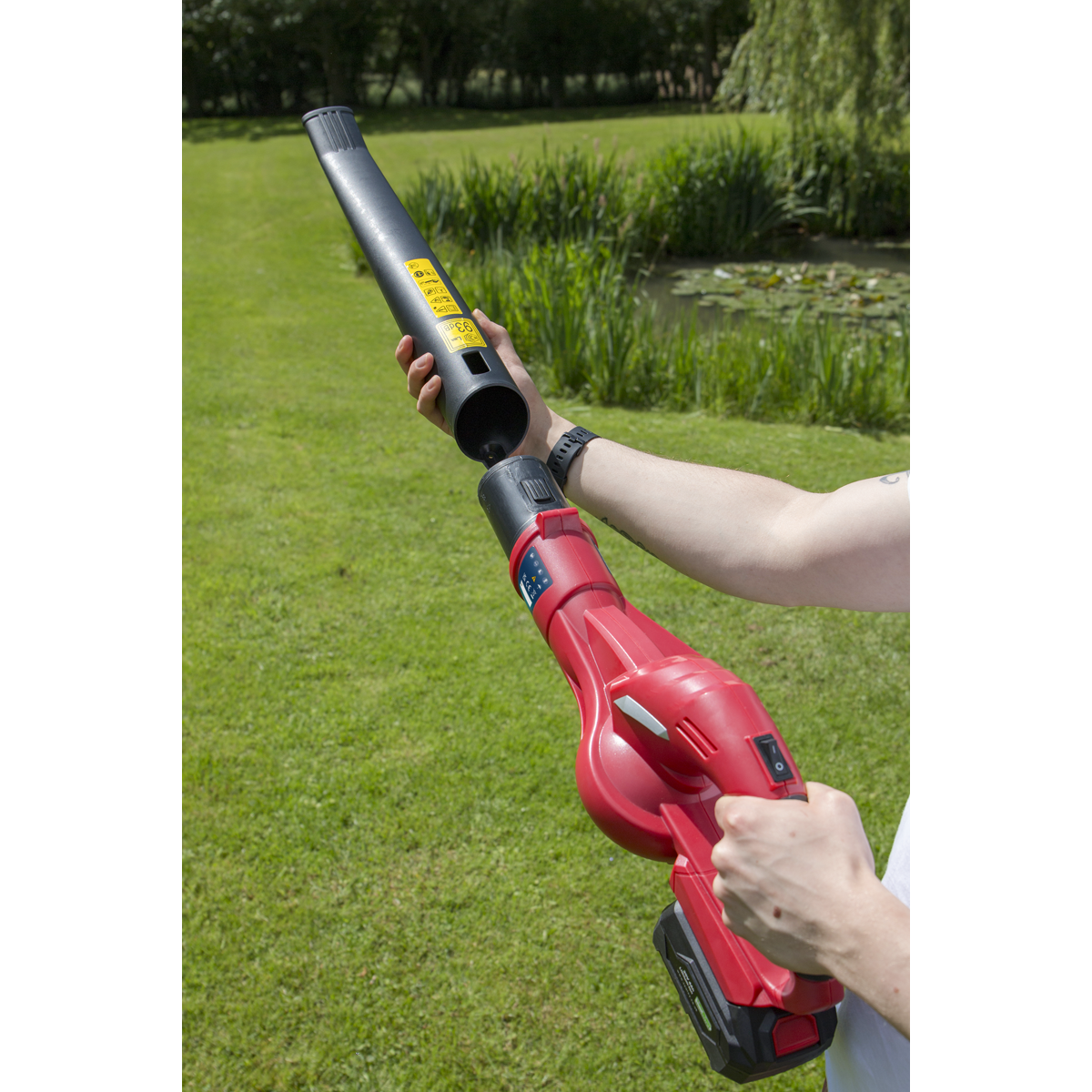 Sealey CB20VCOMBO4 SV20 Series Cordless Leaf Blower with 20V 4Ah Battery & Charger - additional view 5