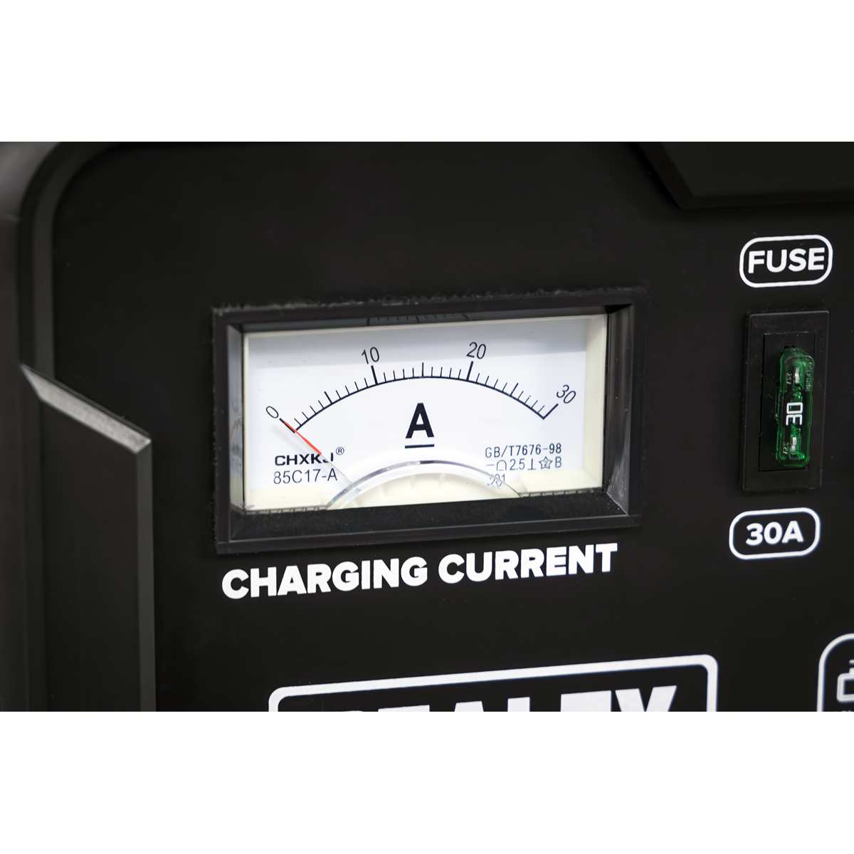 Sealey CHARGE115 12/24V Battery Charger 19A 230V - additional view 6