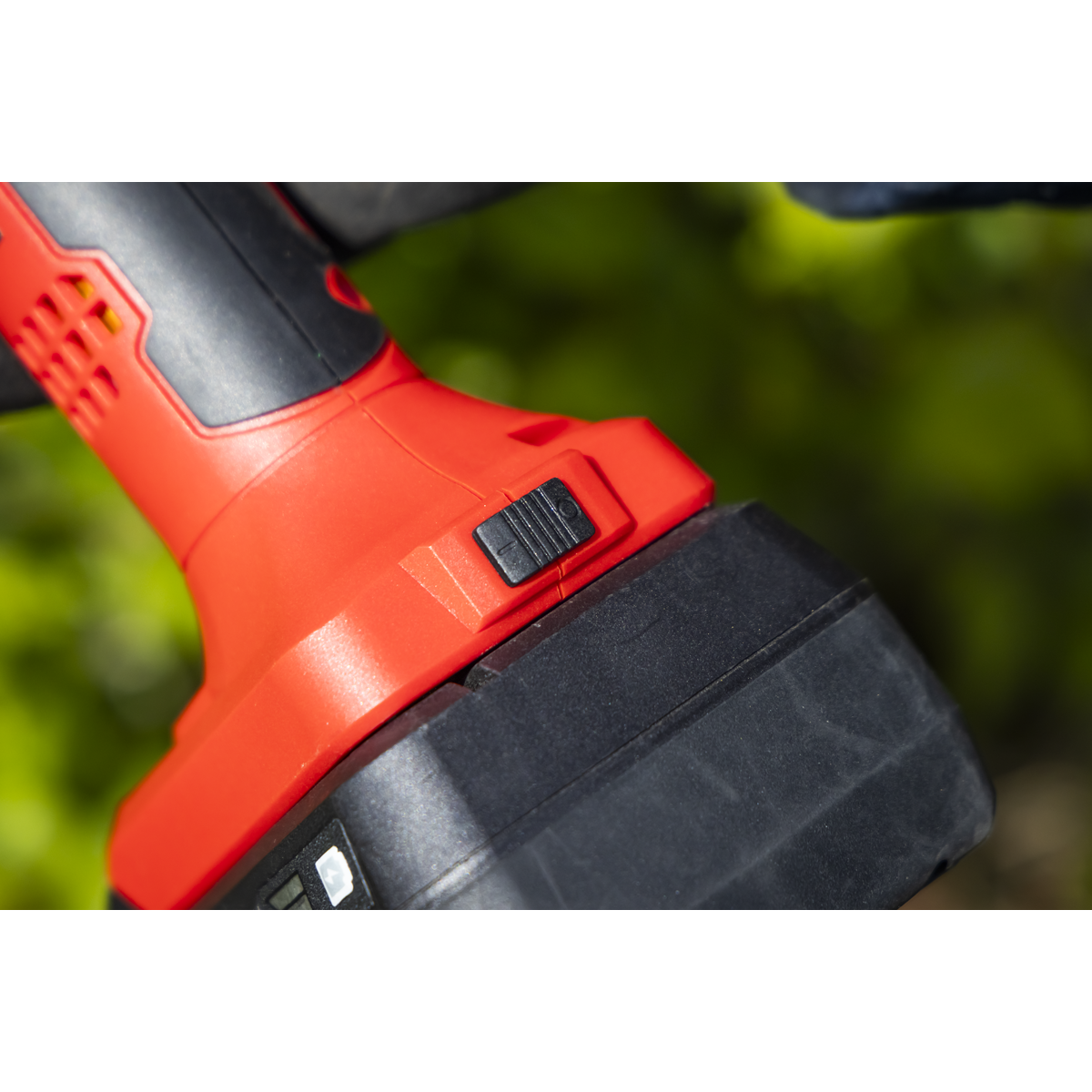 Sealey CP20VPSKIT SV20 Series Brushless Cordless Pruning Shears Kit 20V 2Ah - 2 Batteries - additional view 15