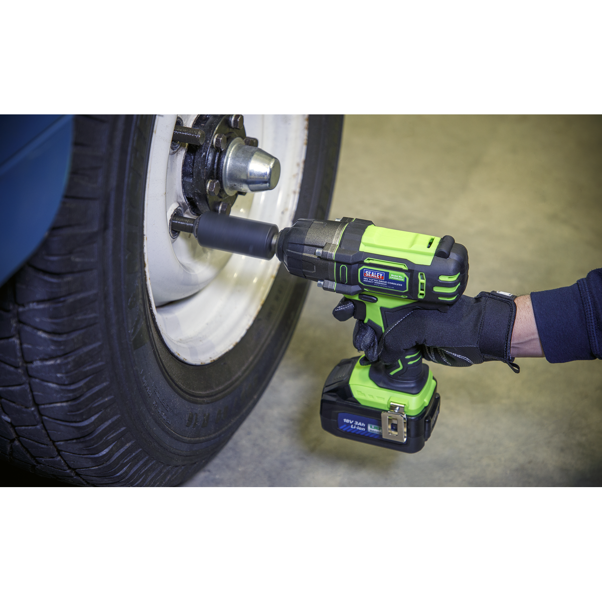 Sealey 2001LEHVCOMBO Trolley Jack & Cordless Impact Wrench Combo - Green - additional view 10