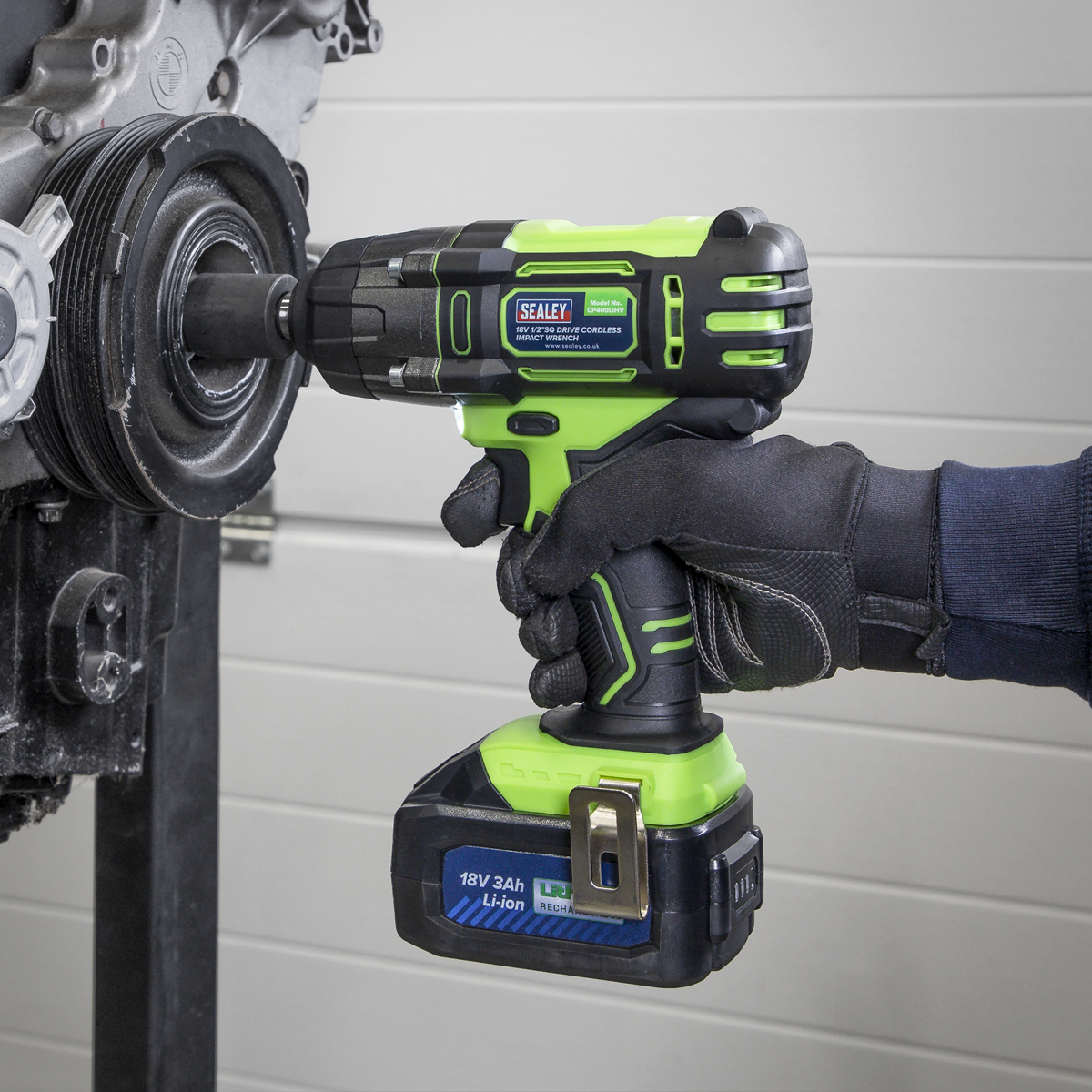 Sealey 2001LEHVCOMBO Trolley Jack & Cordless Impact Wrench Combo - Green - additional view 4