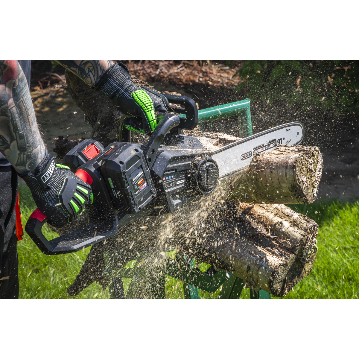 Sealey CP40VCSKIT Chainsaw Kit 40V 4Ah SV20 Series 35cm - additional view 14