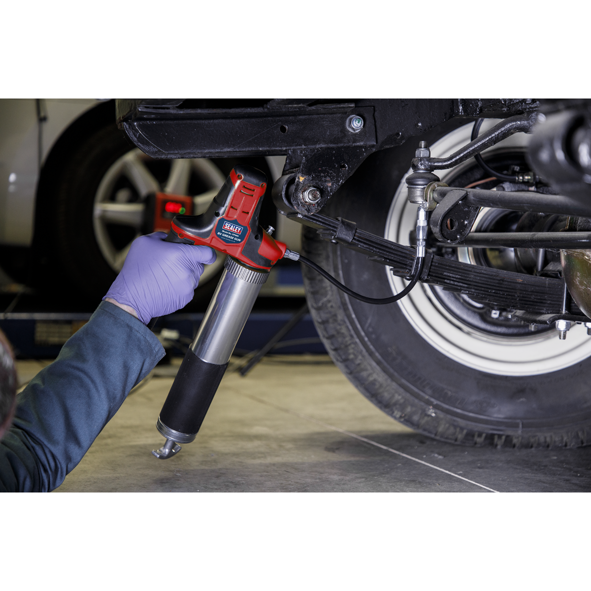 Sealey CPG8V Cordless Grease Gun 8V - additional view 8