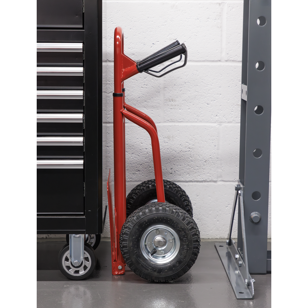 Sealey CST801 Folding Sack Truck with Pneumatic Tyres 200kg Capacity - additional view 7