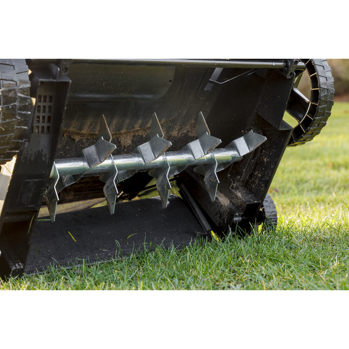 Dellonda DG216 2-in-1 Electric Scarifier & Rake 1500W/230V - additional view 21