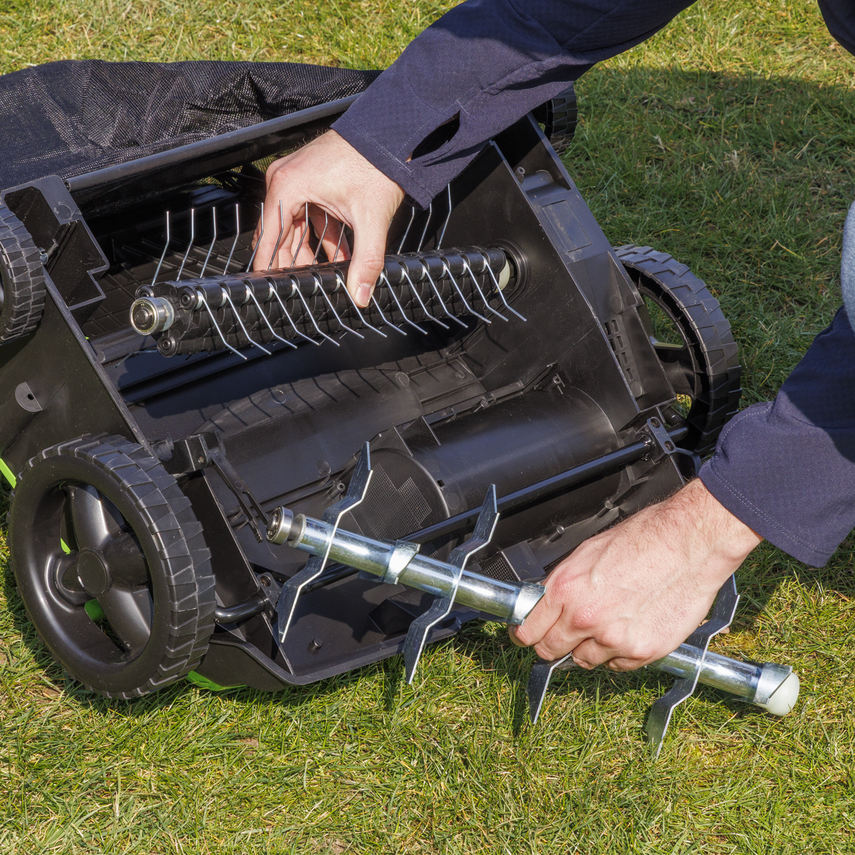 Dellonda DG216 2-in-1 Electric Scarifier & Rake 1500W/230V - additional view 20