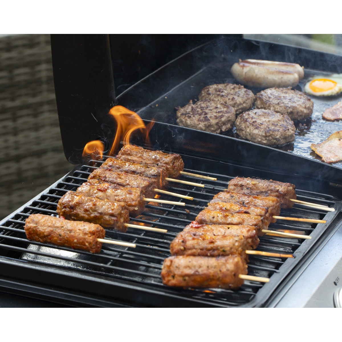 Dellonda DG276 3 Burner Stainless Steel Portable Gas Plancha/Grill 8.5kW - additional view 6