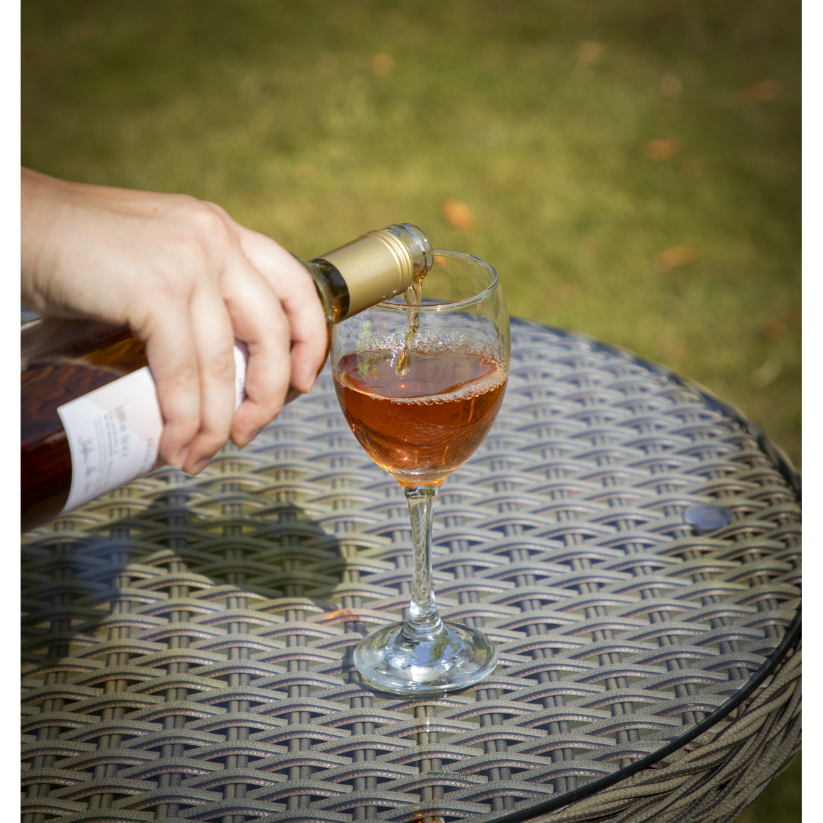 Dellonda DG65 Chester Rattan Wicker Round Outdoor Table with Tempered Glass Top - additional view 13