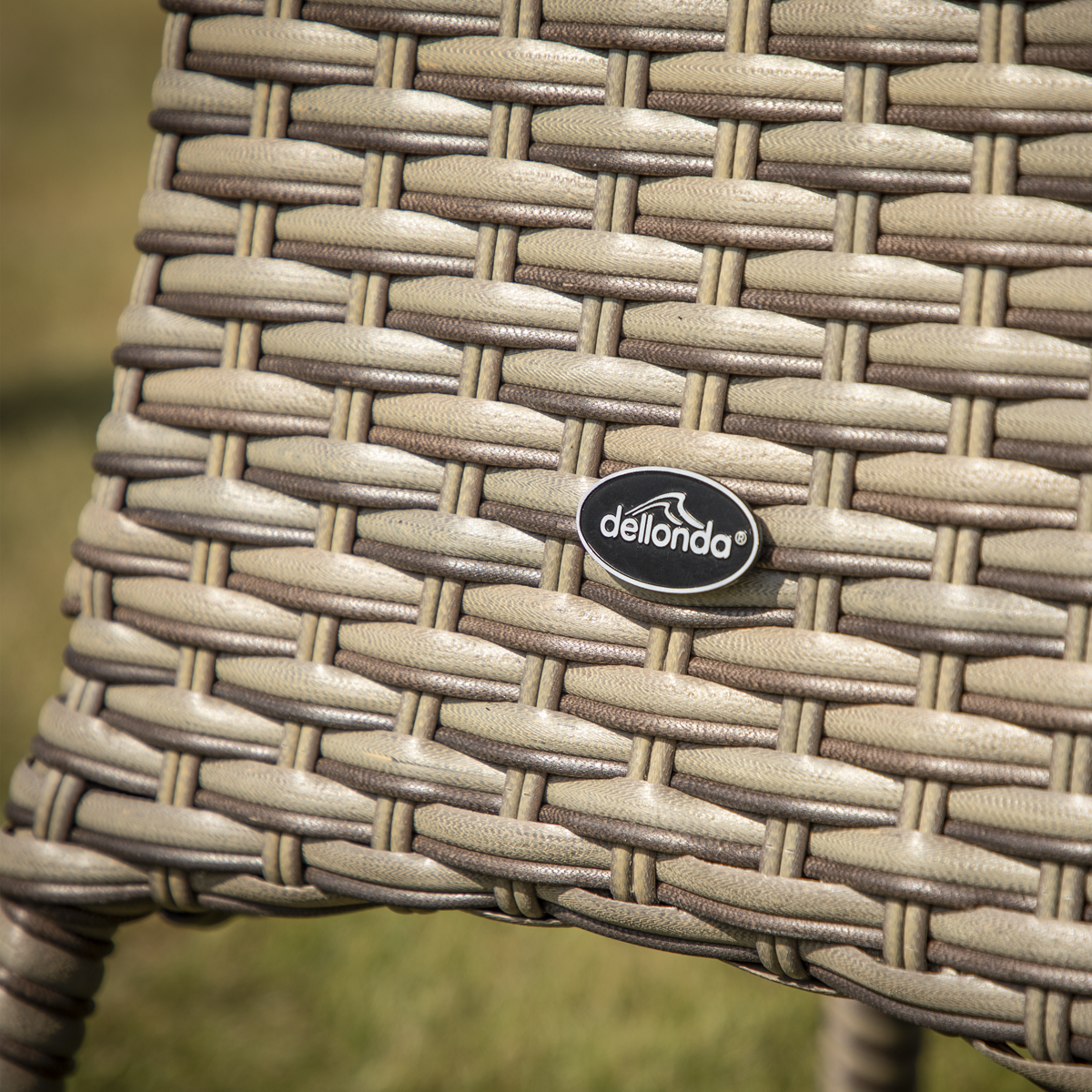 Dellonda DG65 Chester Rattan Wicker Round Outdoor Table with Tempered Glass Top - additional view 4