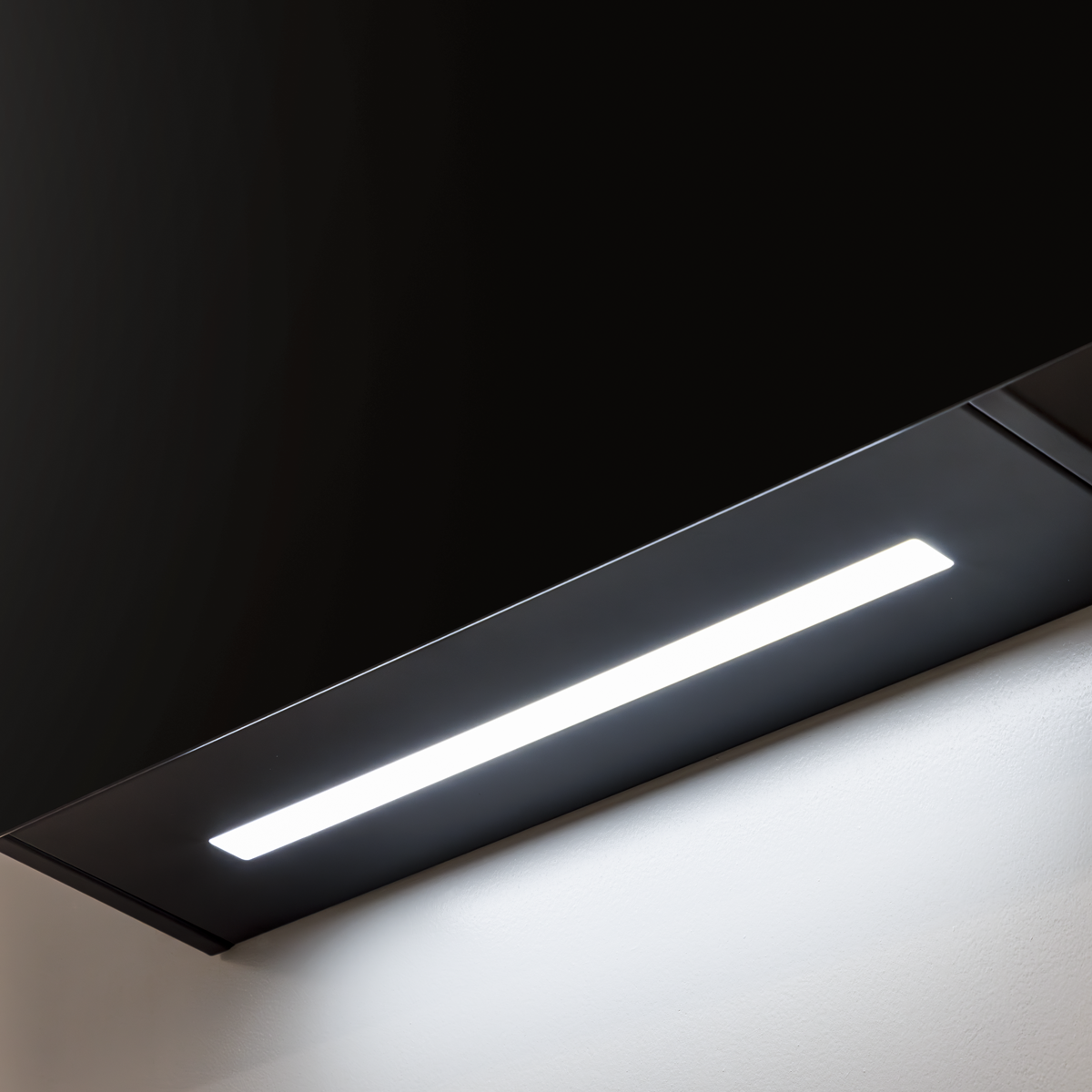 Baridi DH105 Angled Chimney Cooker Hood with Touch Controls & Carbon Filters 60cm - Black Glass - additional view 3
