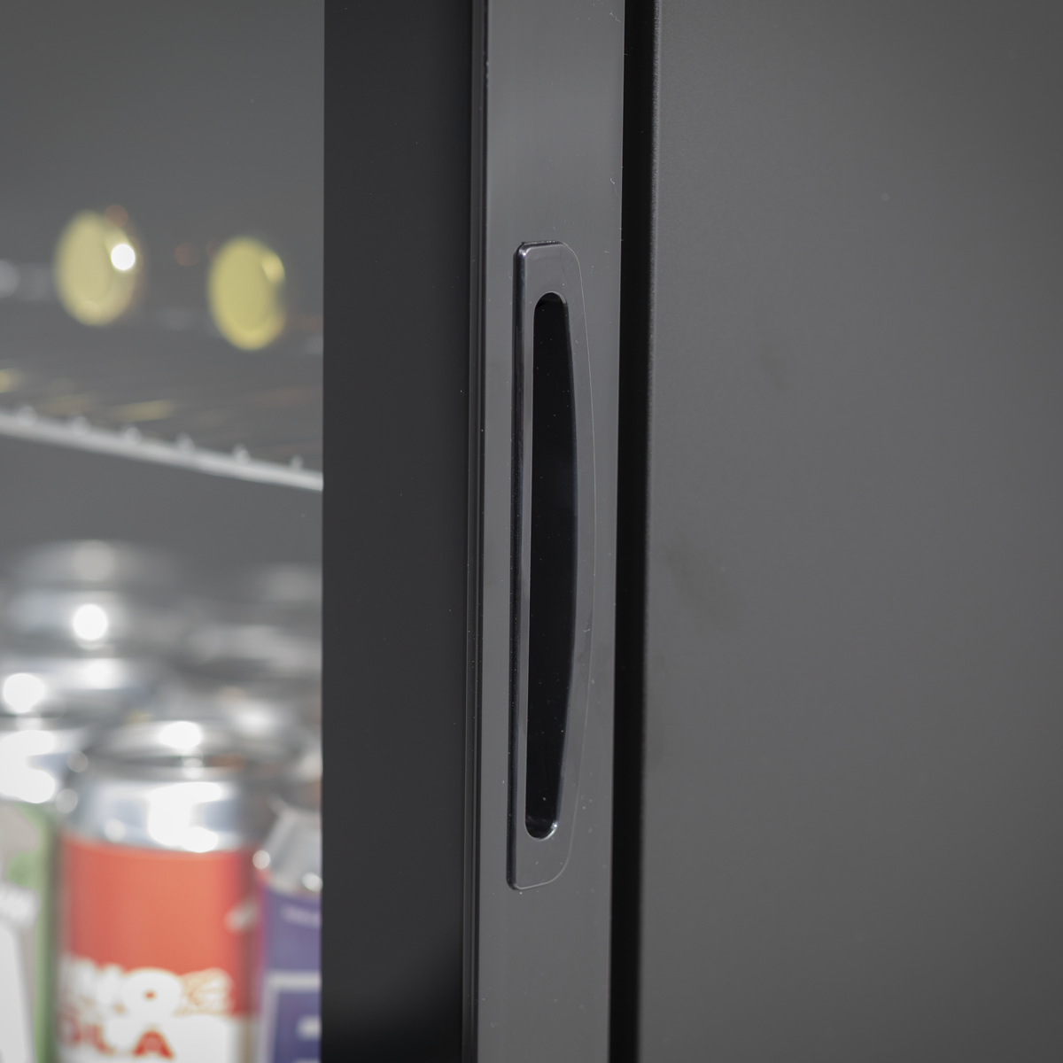Baridi DH13 Undercounter Drinks, Beer & Wine Fridge with Wire Shelves, Internal Light & Security Lock - additional view 13