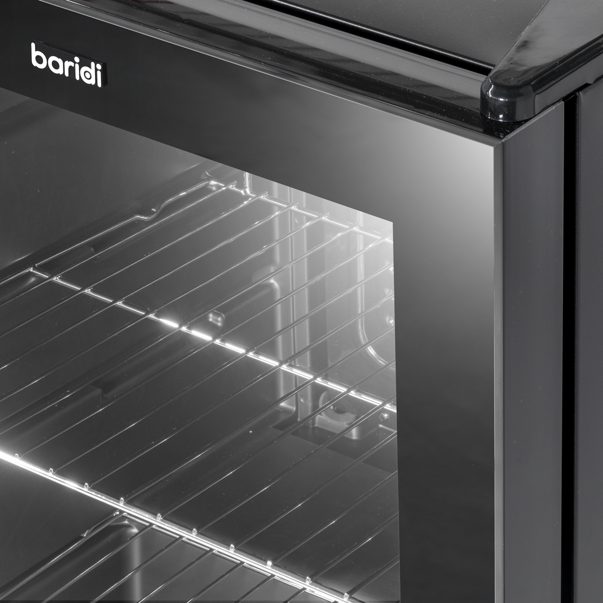 Baridi DH13 Undercounter Drinks, Beer & Wine Fridge with Wire Shelves, Internal Light & Security Lock - additional view 16