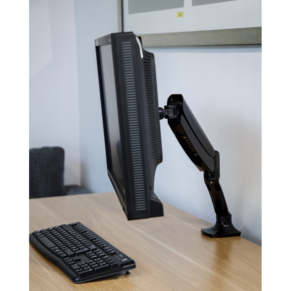 Dellonda DH24 Adjustable Single Monitor Arm with 360° Rotation - Black - additional view 6